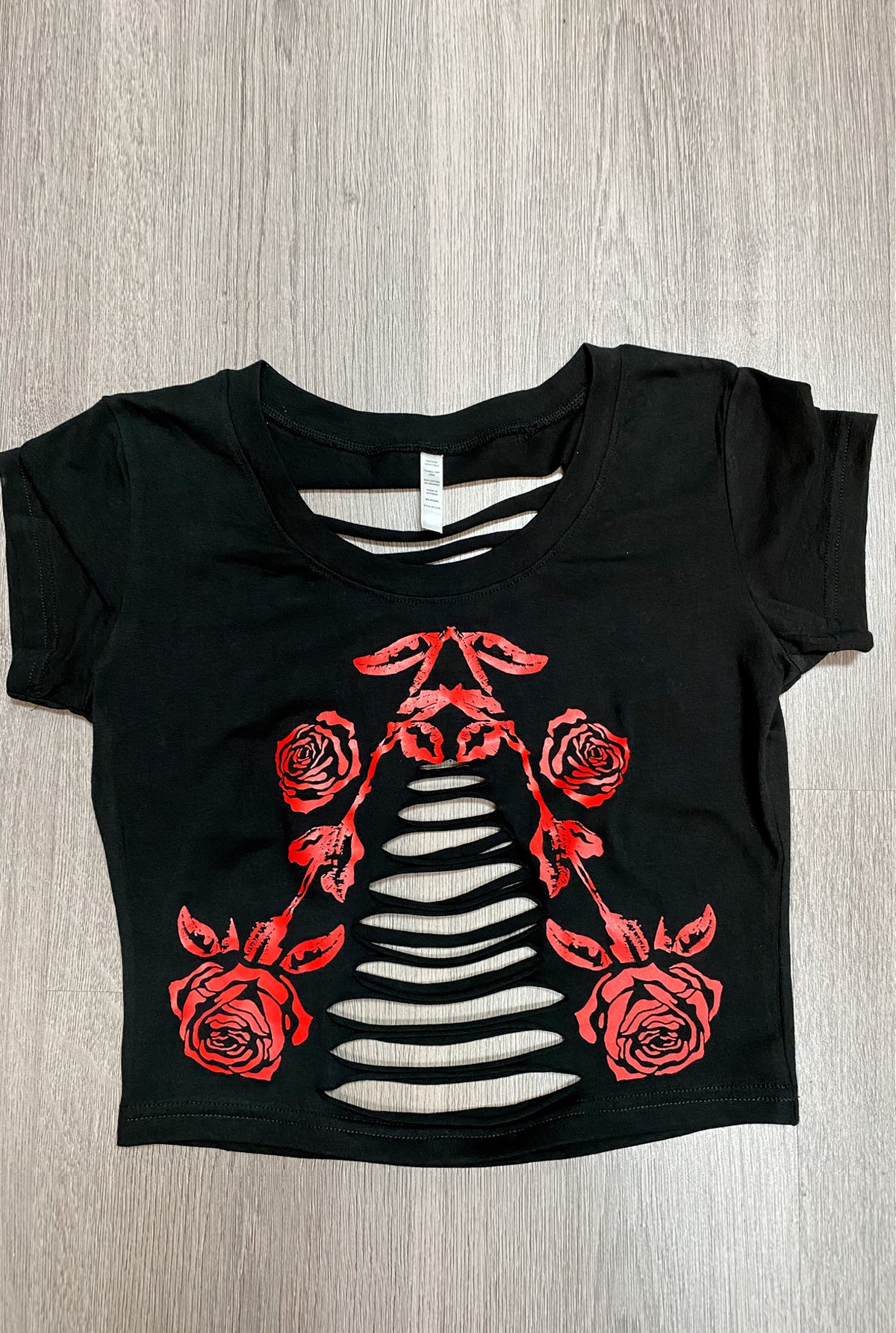 Gothic Rose Under Boob Slashed Crop Tee- Black