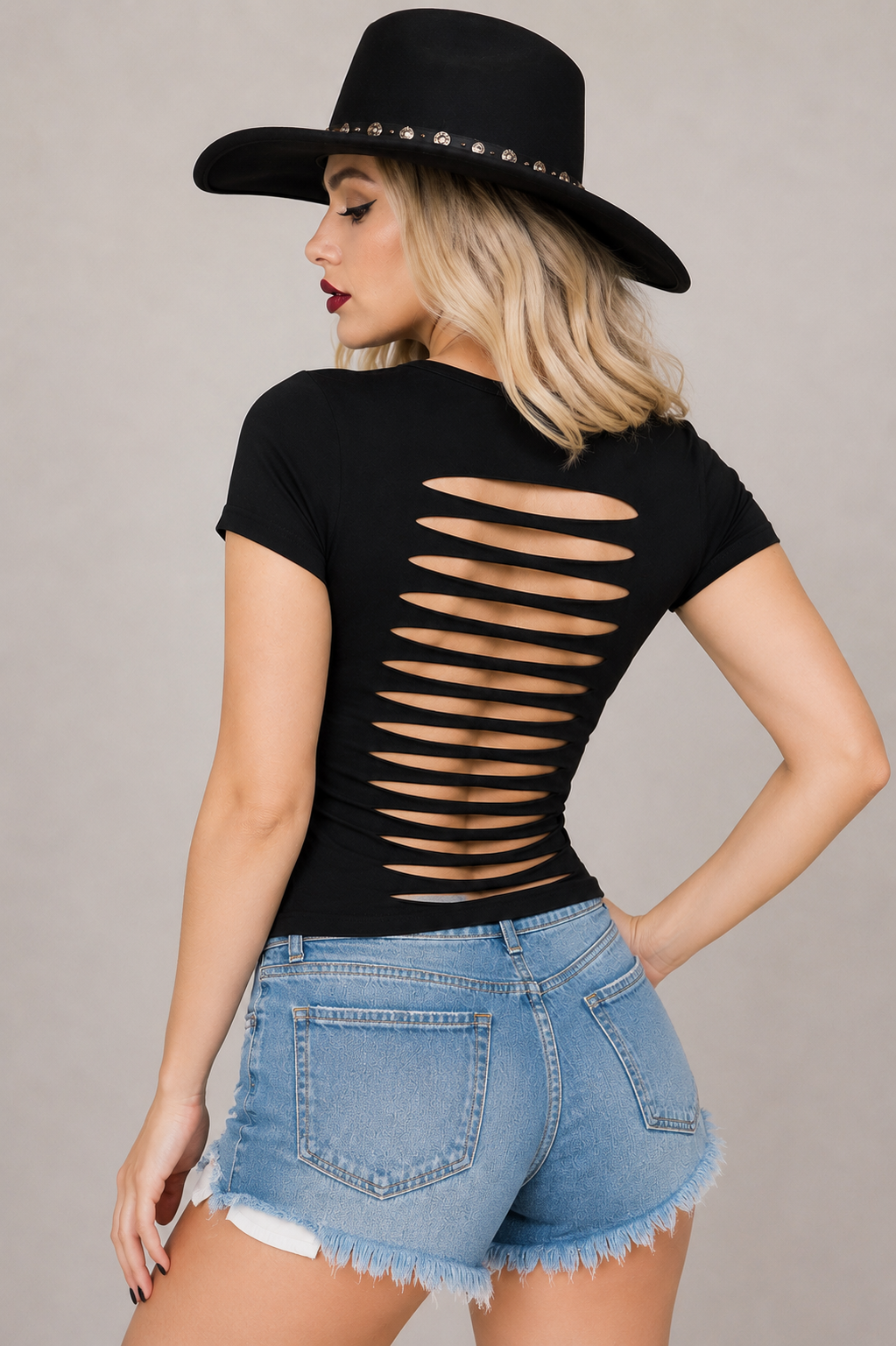 Wild & Free Slashed Cut-off Cropped slashed Tee