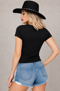Wild & Free Slashed Cut-off Cropped slashed Tee